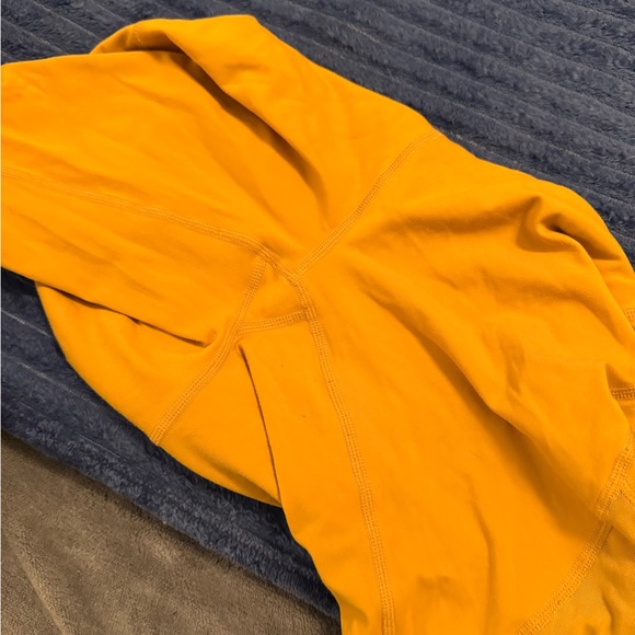 Zyia leggings with mesh inserts - Picture 4 of 4